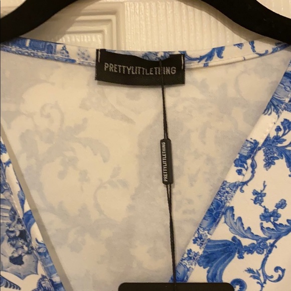 ❌SOLD❌ Pretty Little Thing Bodysuits - Picture 6 of 13